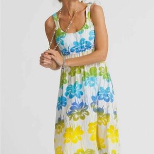 Fresh Produce Leafy Design Top in Green, blue and yellow colors. EUC Size L